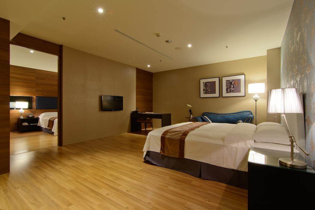 Grand Crystal Hotel Hsinchu Zimmer foto